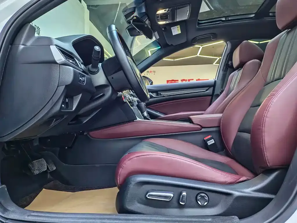 Honda Inspire — фото 10