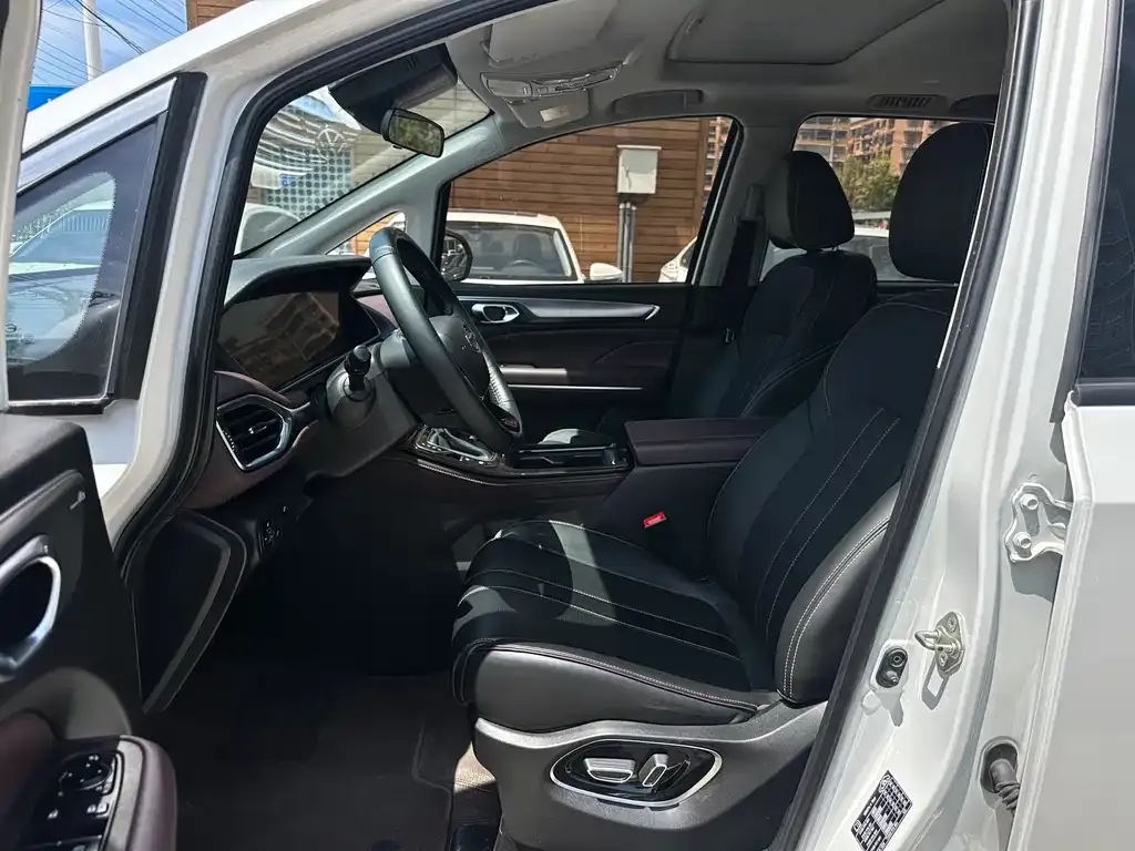 GAC Motor Trumpchi M6 2024 из CN, фото 3
