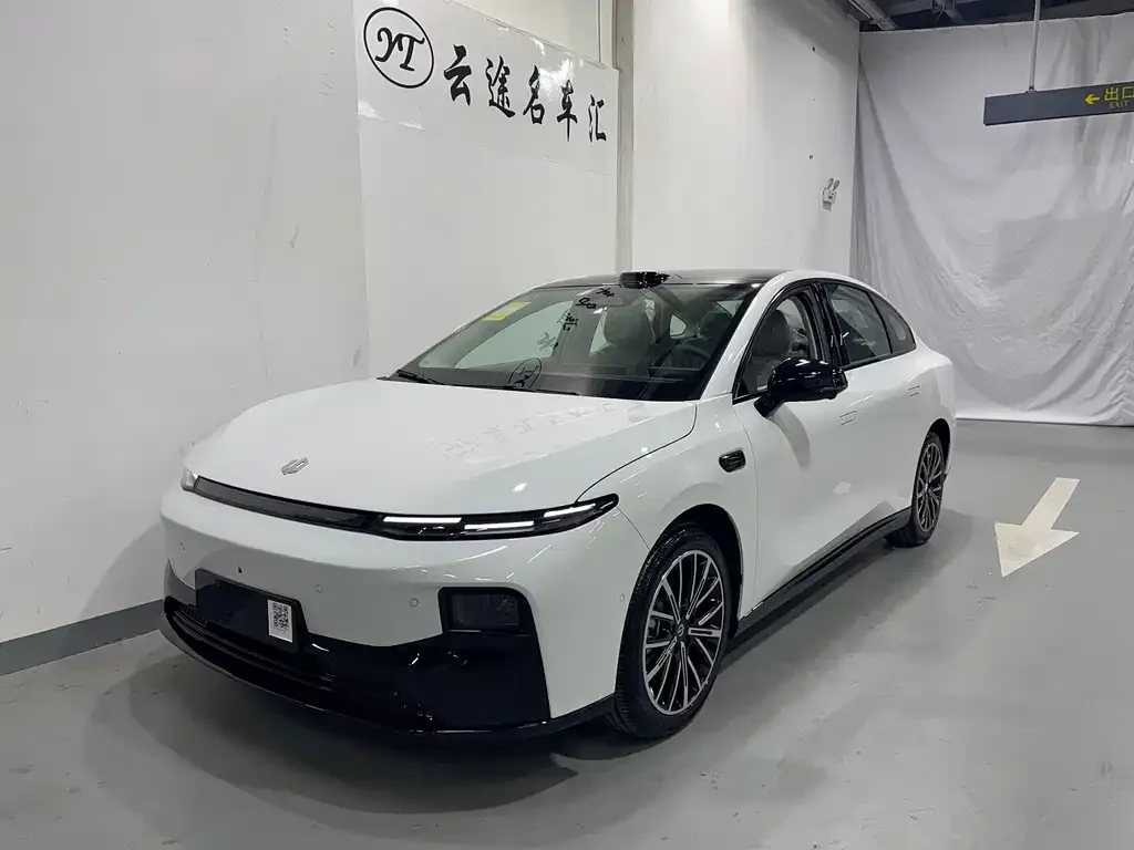 Leapmotor B01