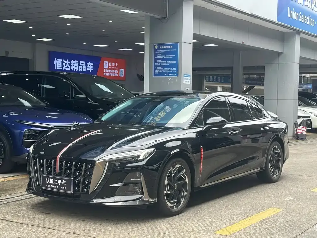 Hongqi H6