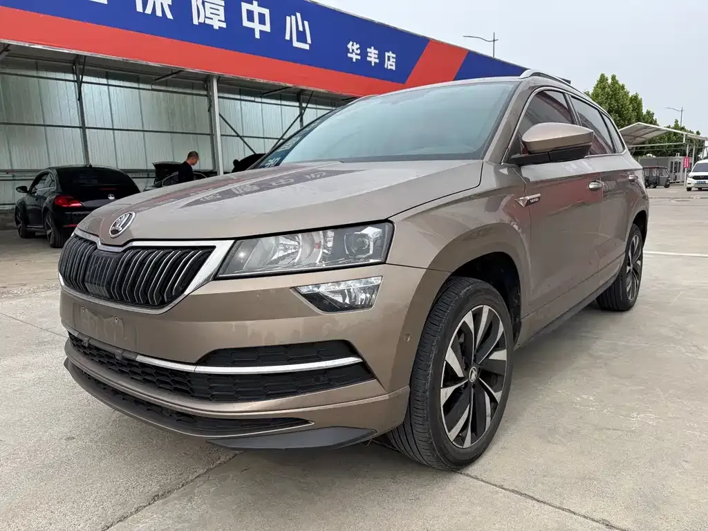 Skoda Karoq — фото 1