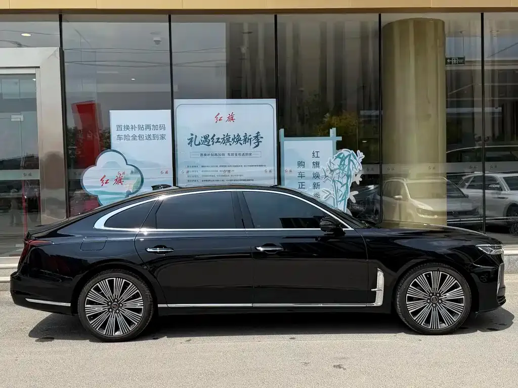 Hongqi H9 — фото 10