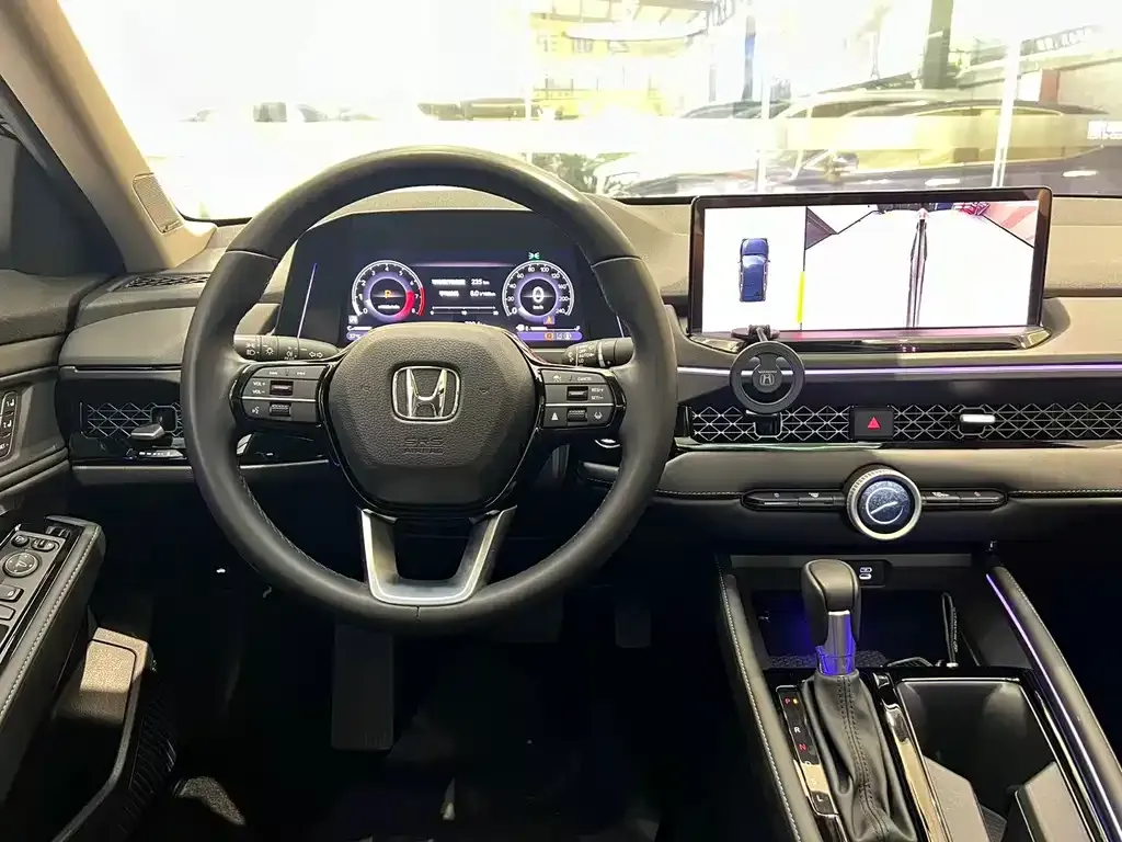 Honda Accord — фото 8