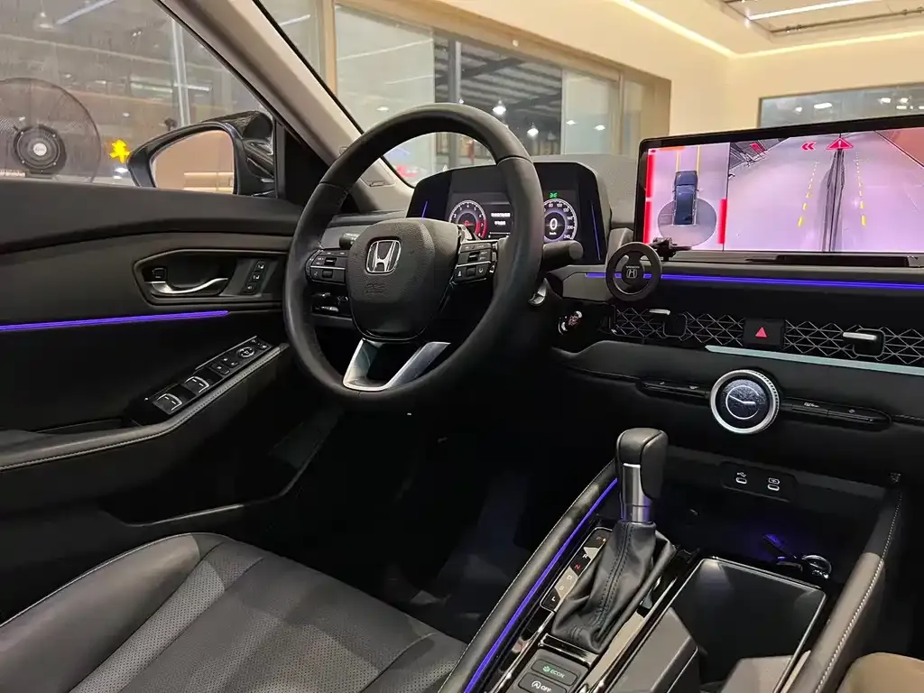 Honda Accord — фото 6