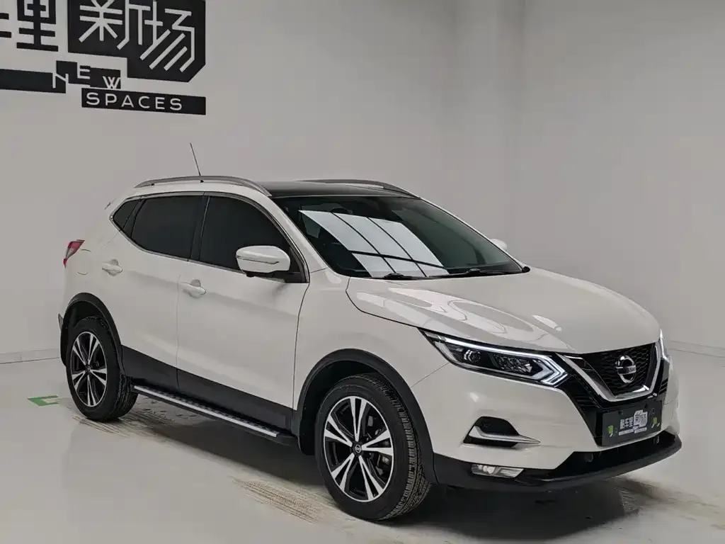 Nissan Qashqai — фото 7