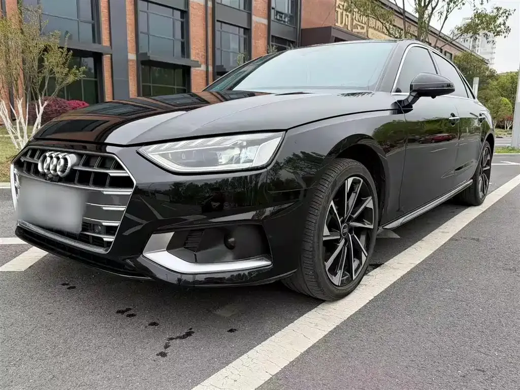 Audi A4L 2022 из CN, фото 9