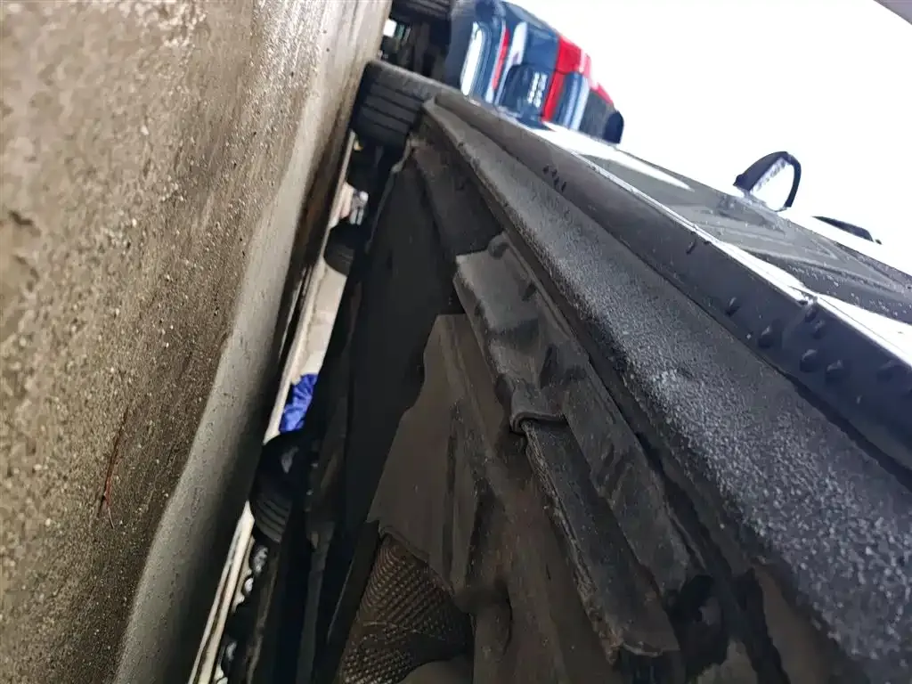 Audi A4L 2022 из CN, фото 3