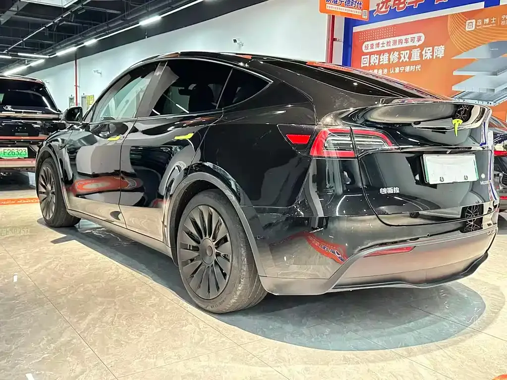 Tesla Model Y 2022 из CN, фото 8