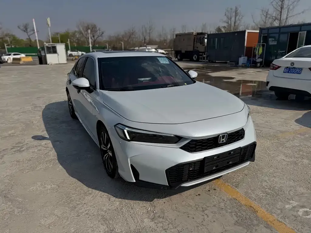 Honda Civic 2025 из CN, фото 2
