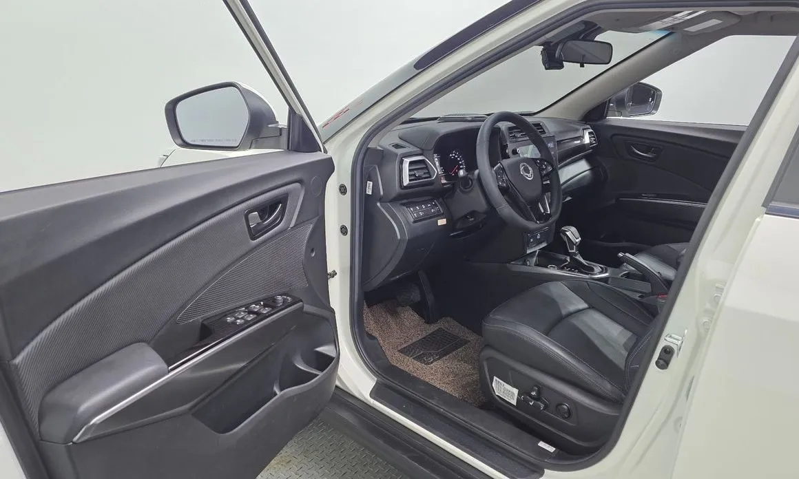 KG Mobility (Ssangyong) TIBOLI 2024 из KR, фото 6