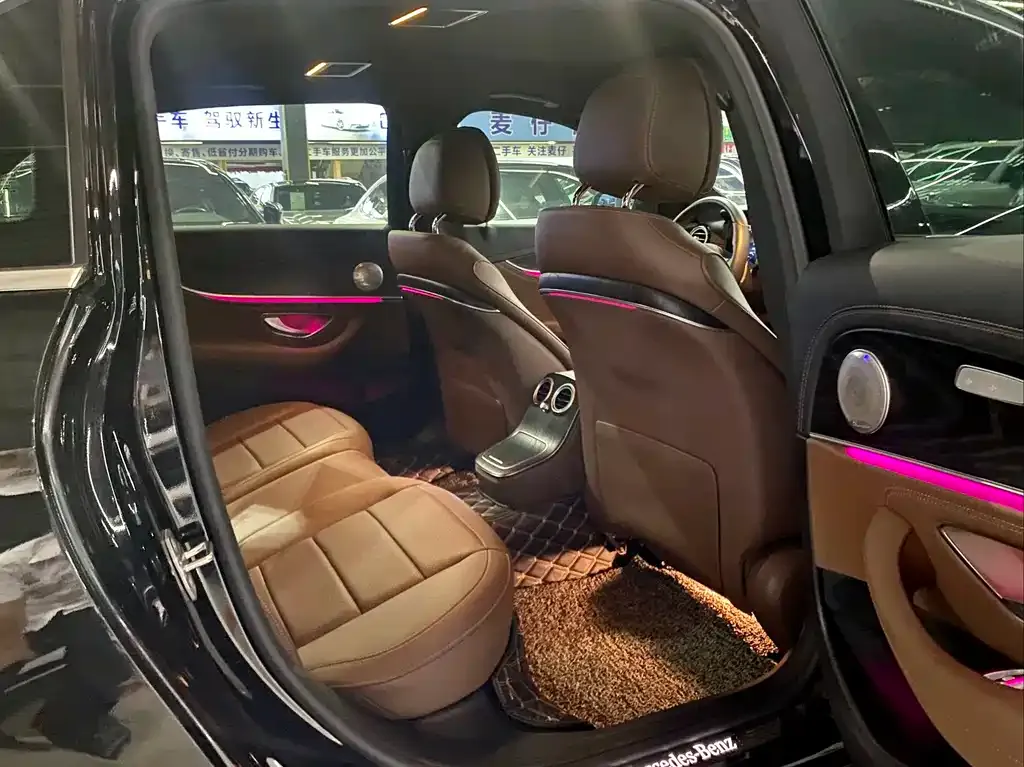 Mercedes-Benz E-Class 2022 из CN, фото 4