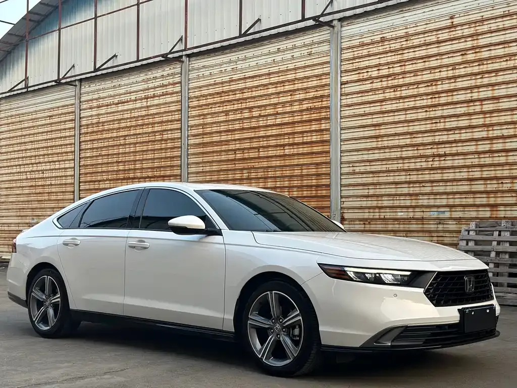 Honda Accord — фото 5