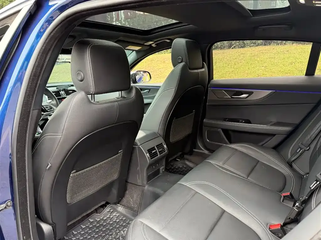 Jaguar XEL — фото 4
