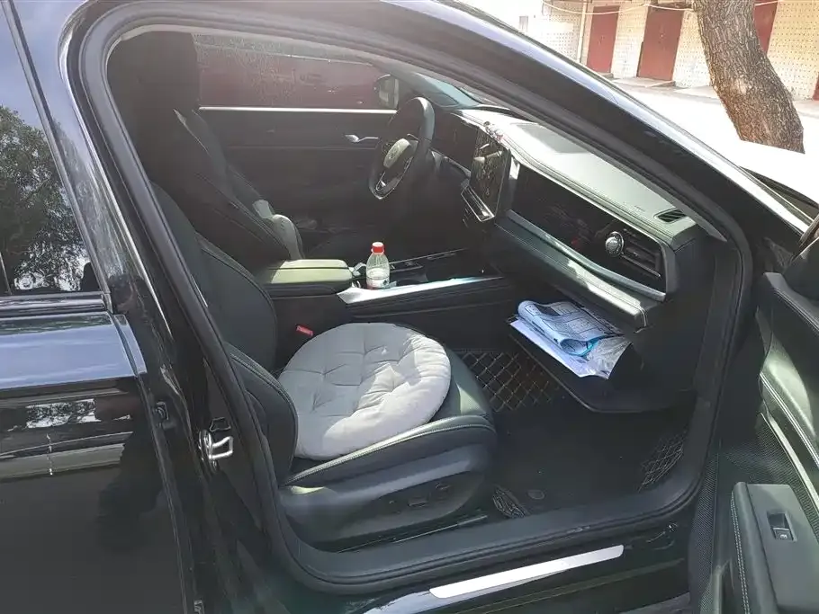 Volkswagen Passat — фото 4