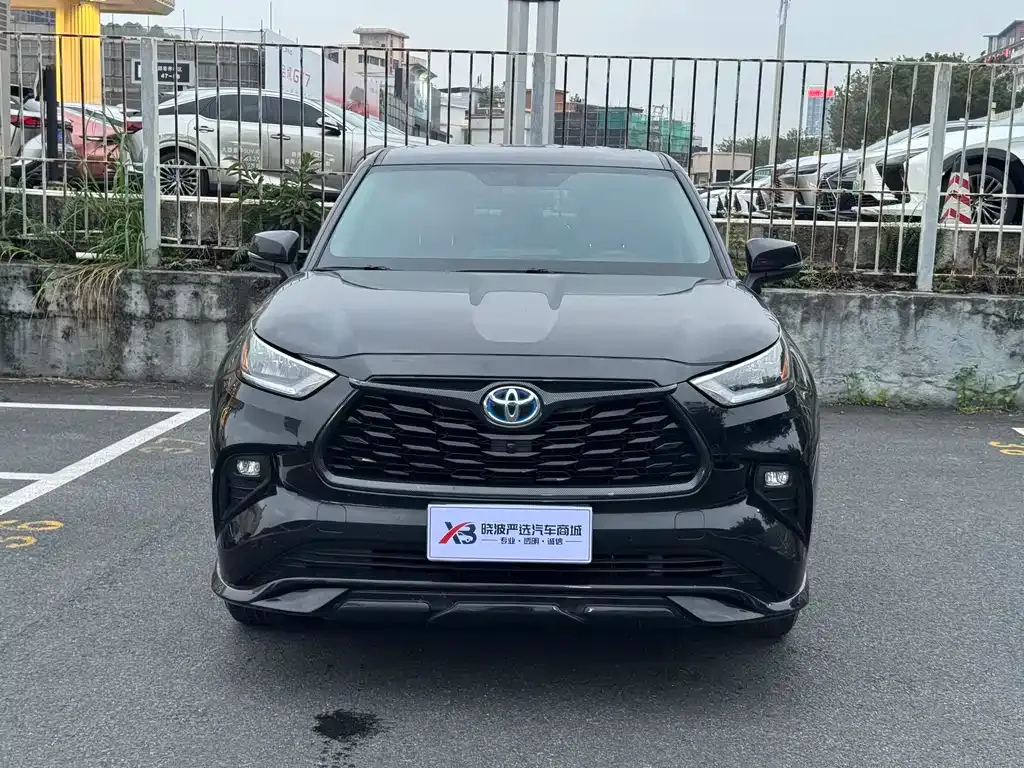 Toyota Highlander — фото 5