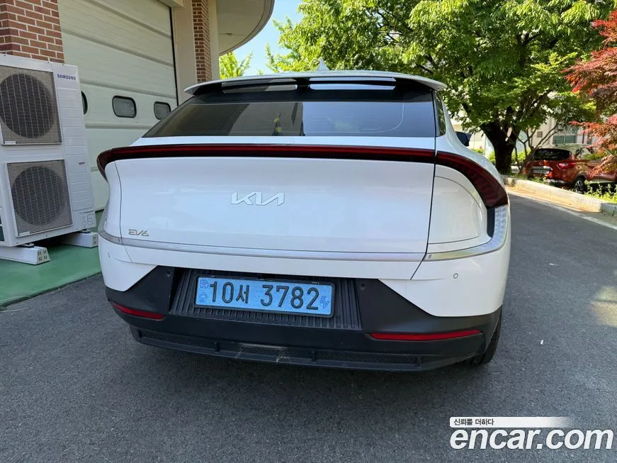 Kia EV6 — фото 6