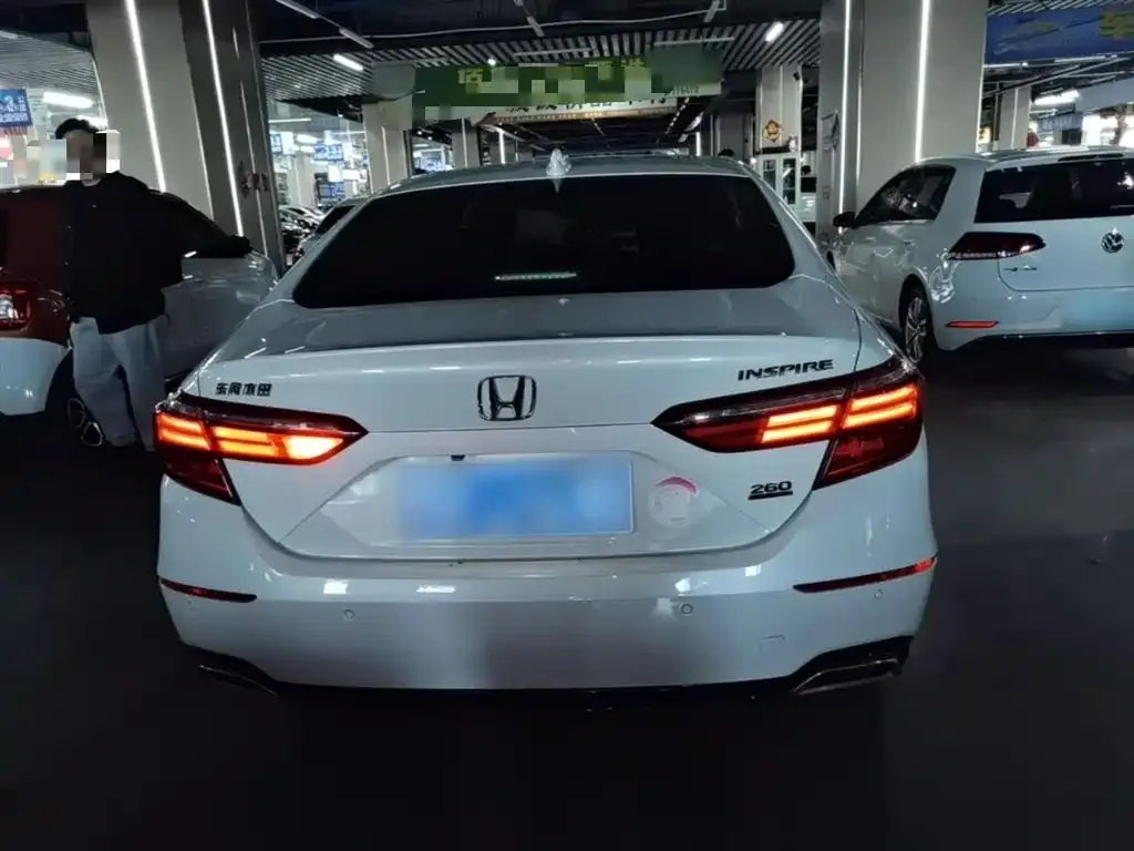 Honda Inspire — фото 3