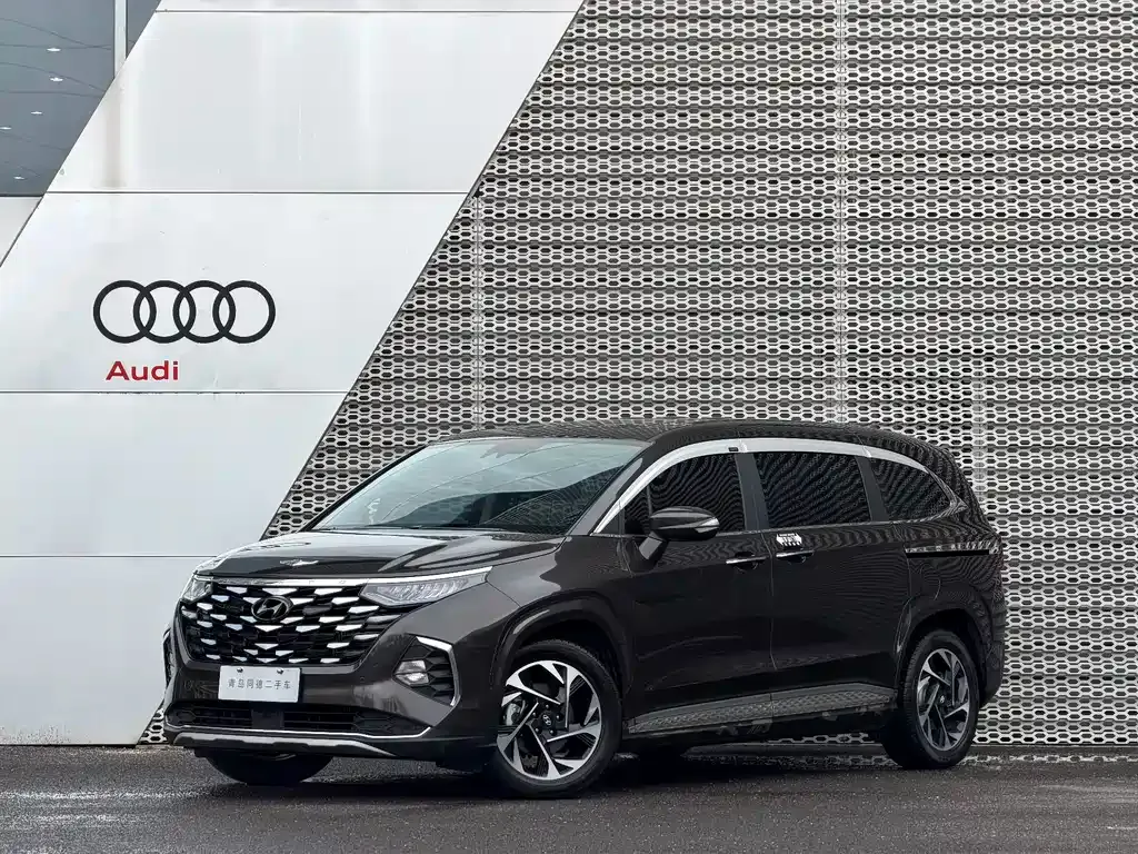 Hyundai Custo