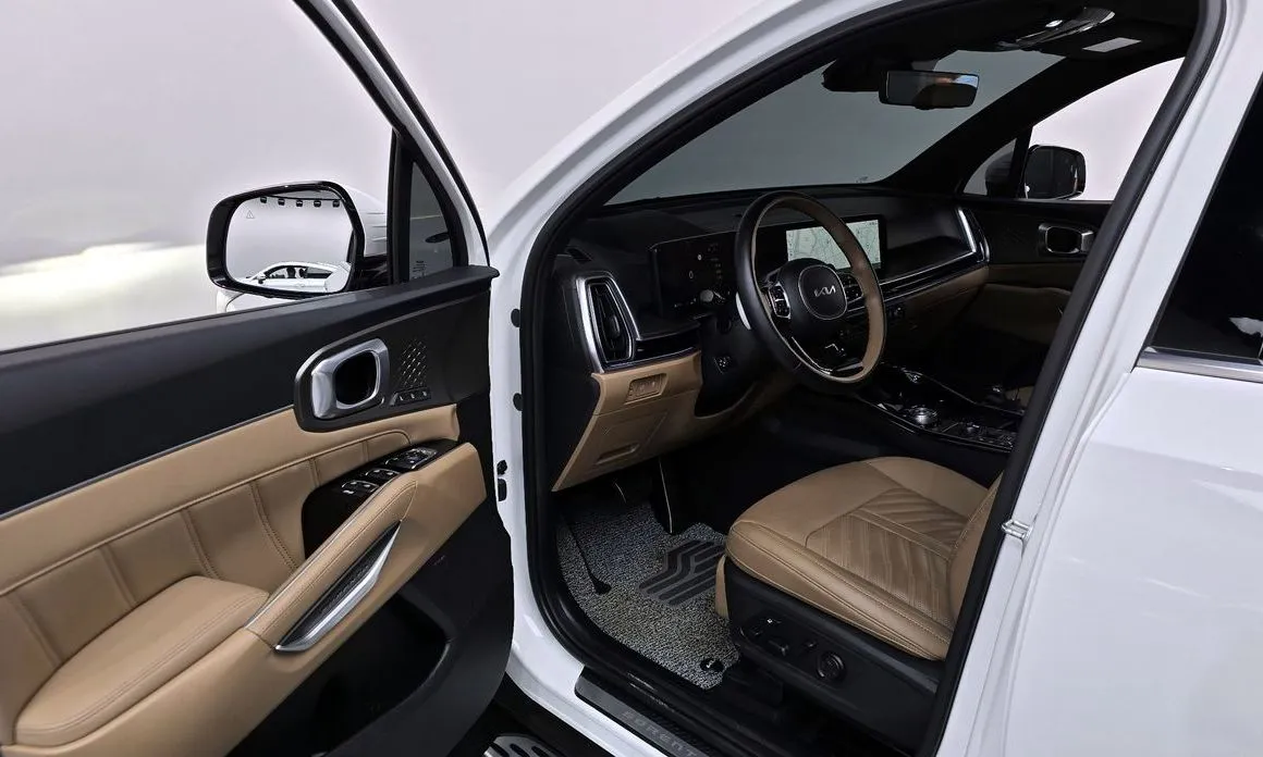 Kia Sorento — фото 7