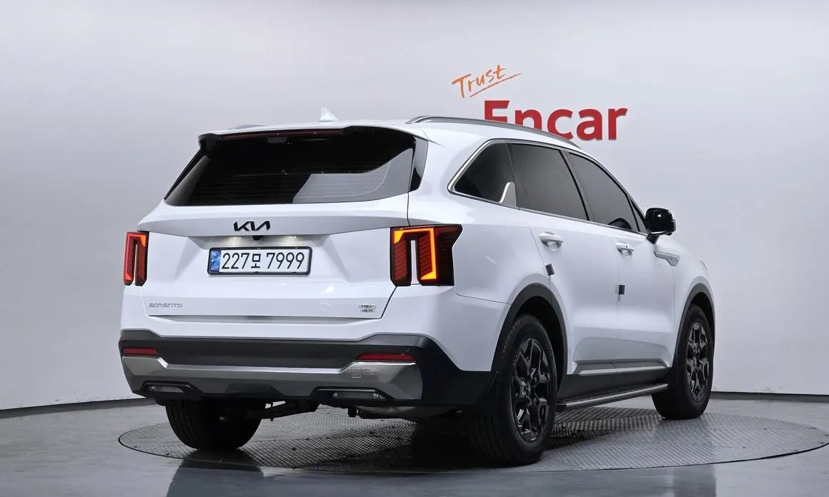 Kia Sorento — фото 5