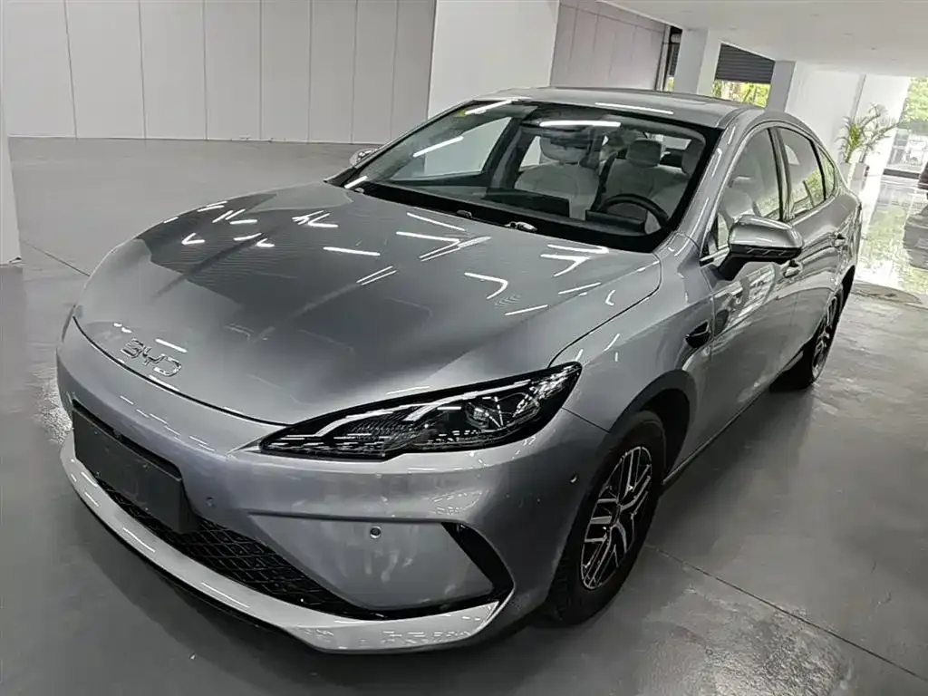 BYD Seal 05 DM-i — фото 8