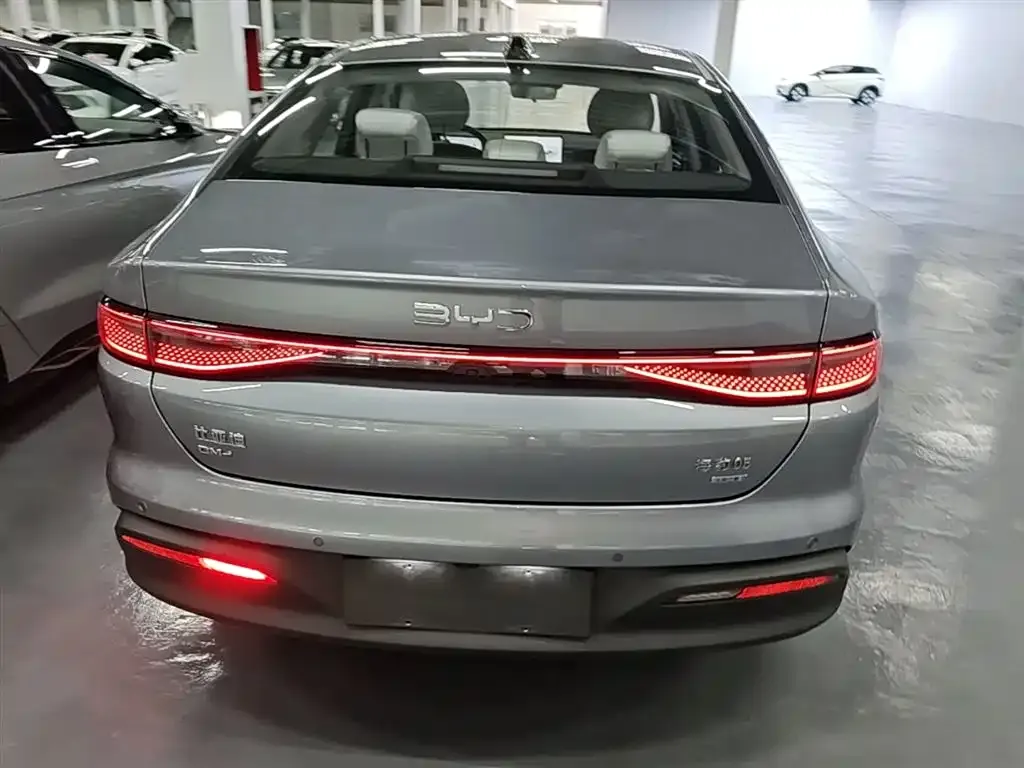 BYD Seal 05 DM-i — фото 5