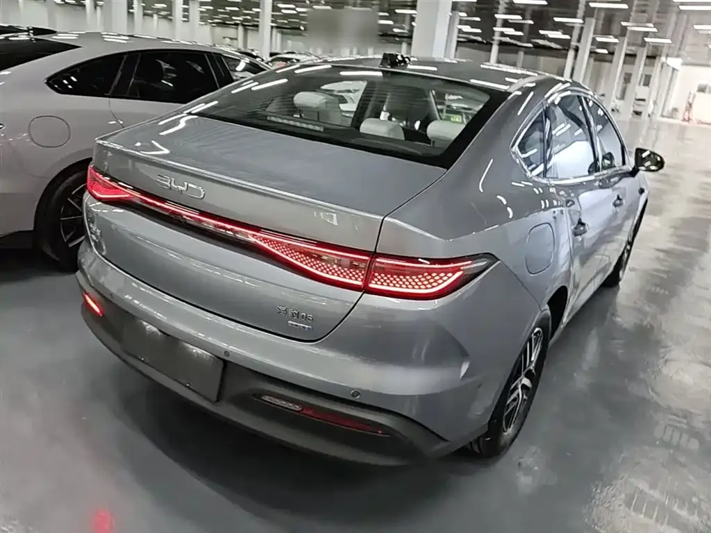 BYD Seal 05 DM-i — фото 4