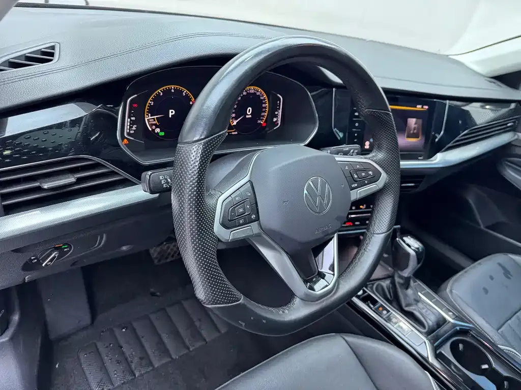 Volkswagen Passat — фото 5