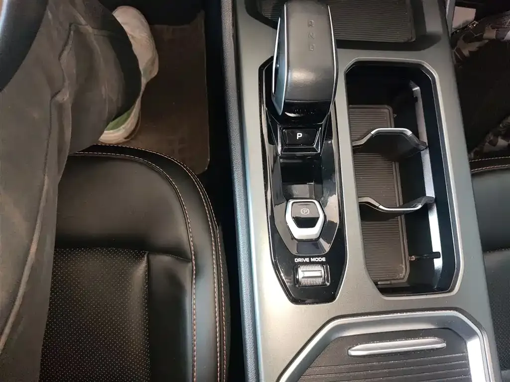 Geely Haoyue L 2023 из CN, фото 8
