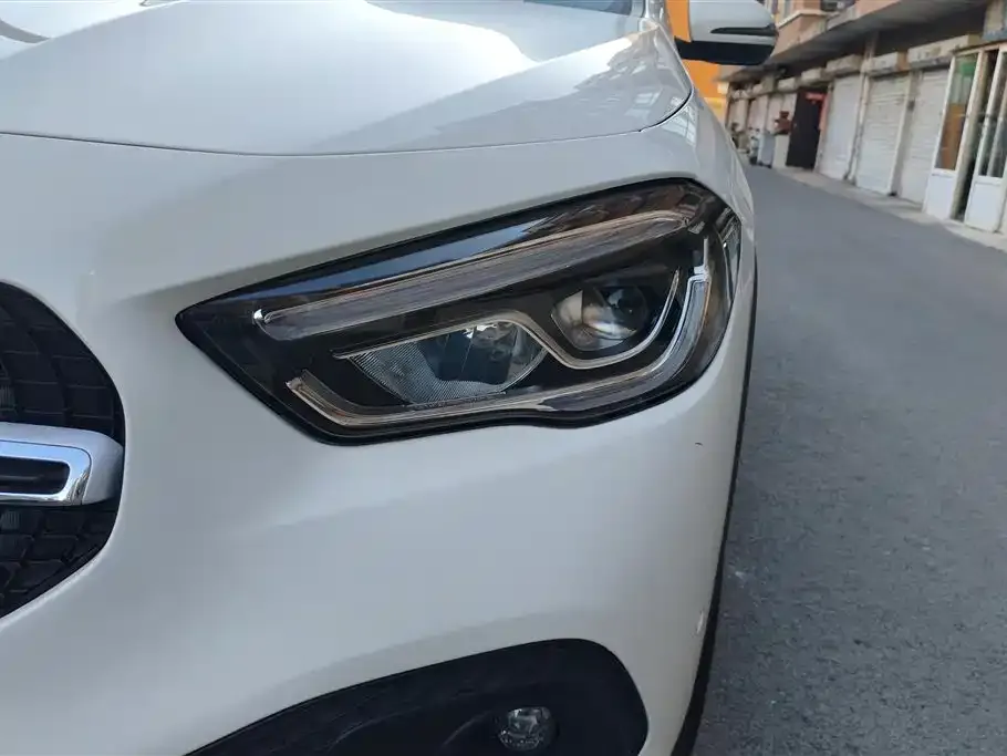 Mercedes-Benz GLA — фото 3