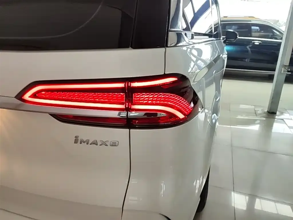 Roewe iMAX8 New Energy 2025 из CN, фото 4