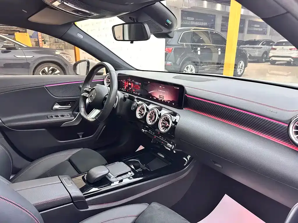 Mercedes-Benz A-Class 2023 из CN, фото 7