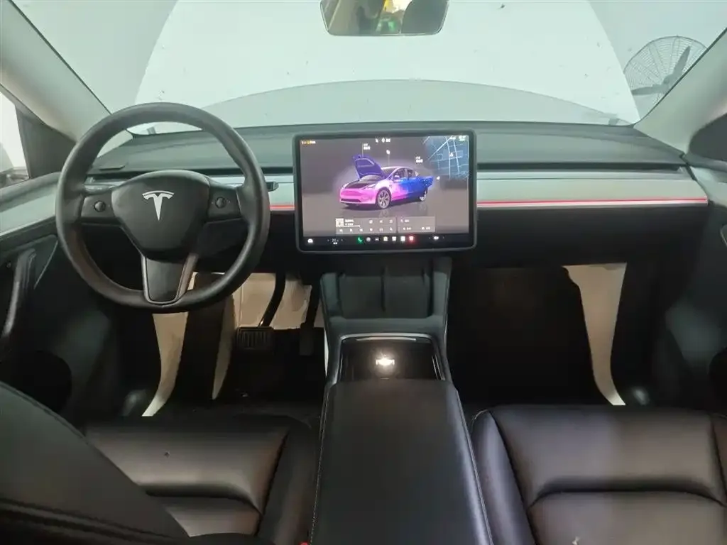 Tesla Model Y — фото 3