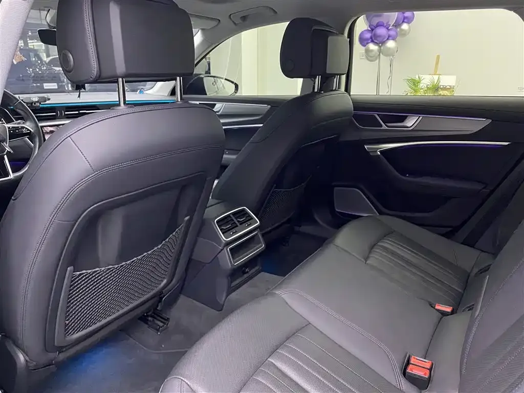 Audi A6 (Import) 2023 из CN, фото 8