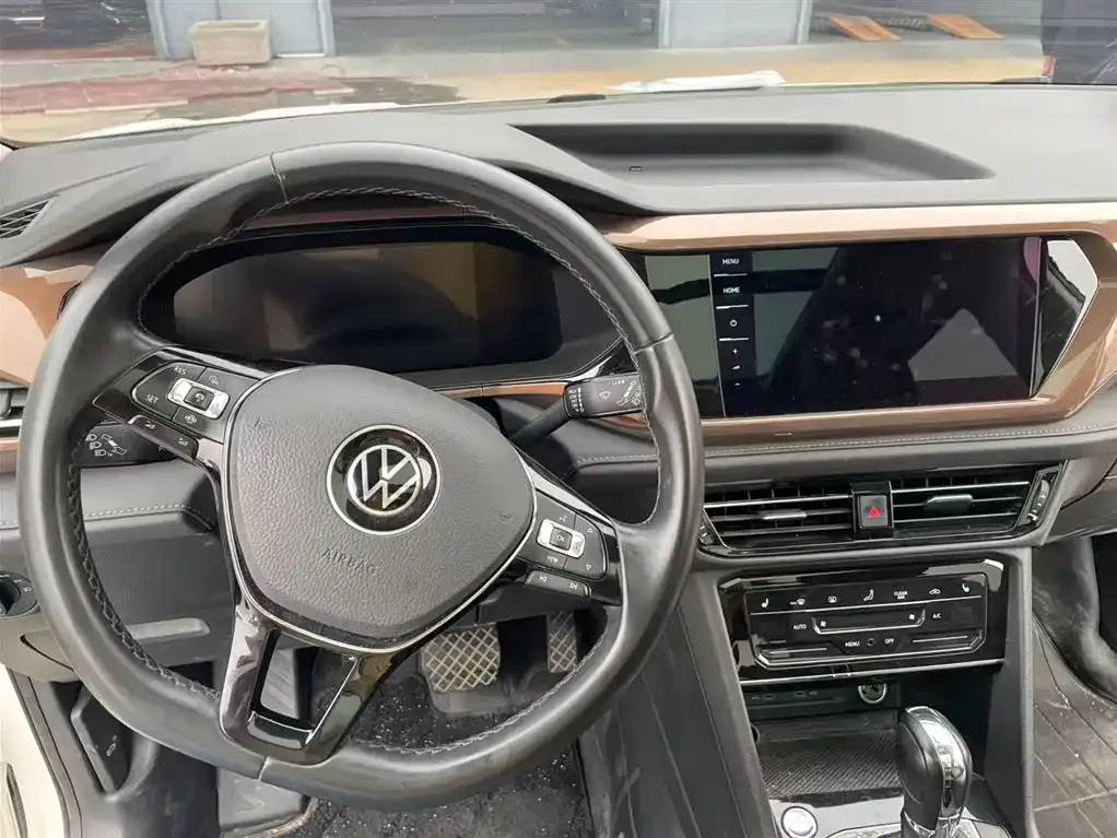 Volkswagen Tharu — фото 6
