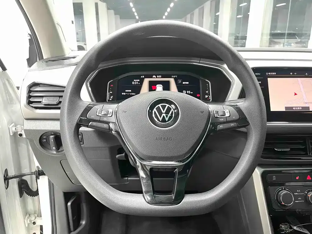 Volkswagen T-Cross — фото 6