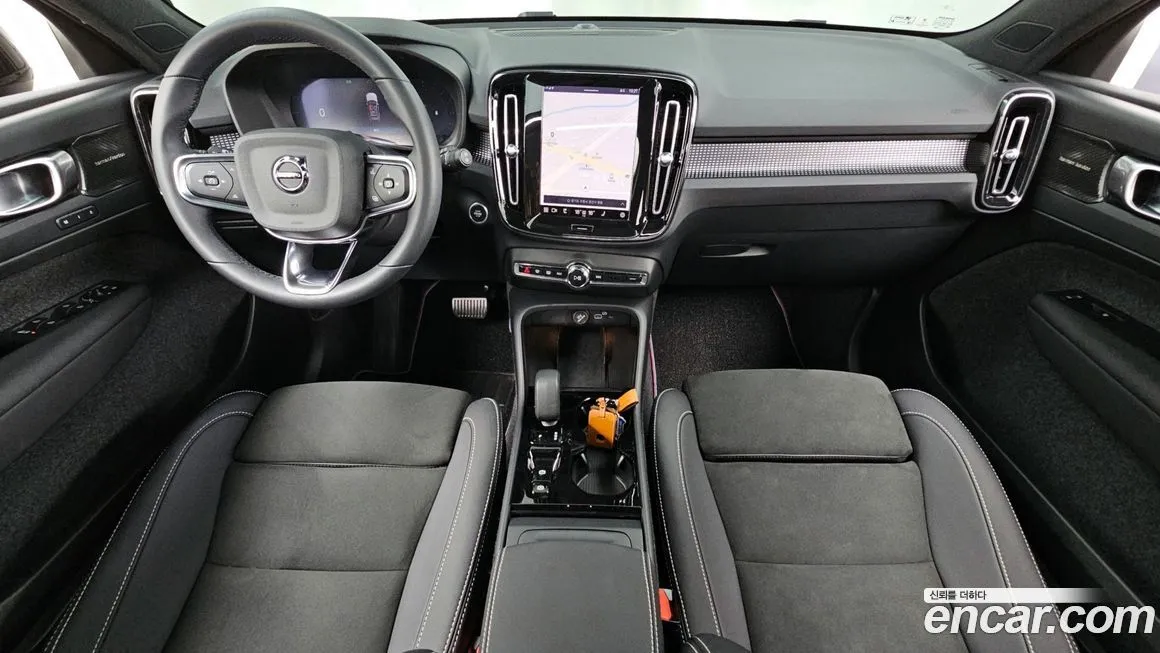 Volvo XC40 2025 из KR, фото 5