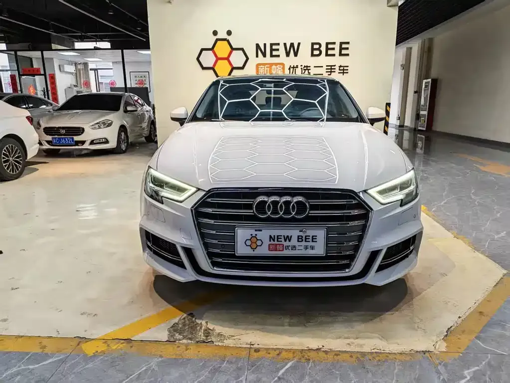 Audi A3 2021 из CN, фото 2