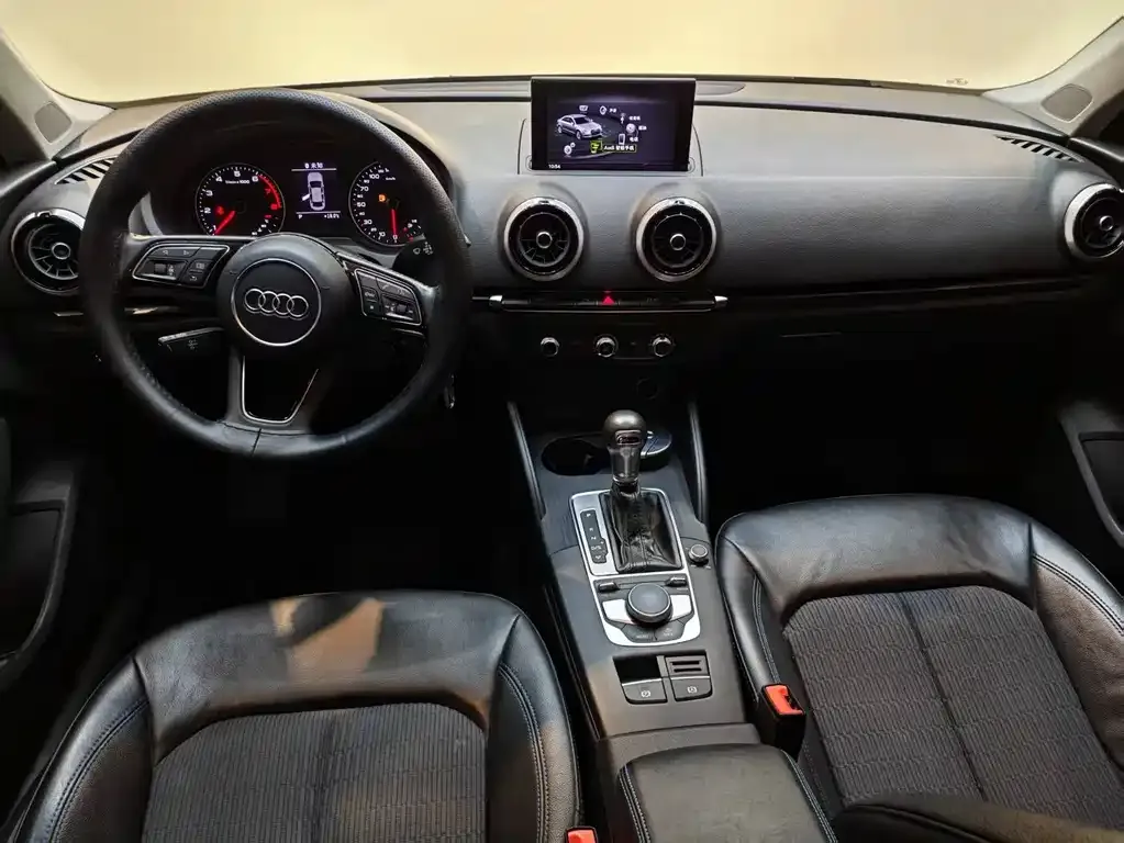 Audi A3 2021 из CN, фото 3