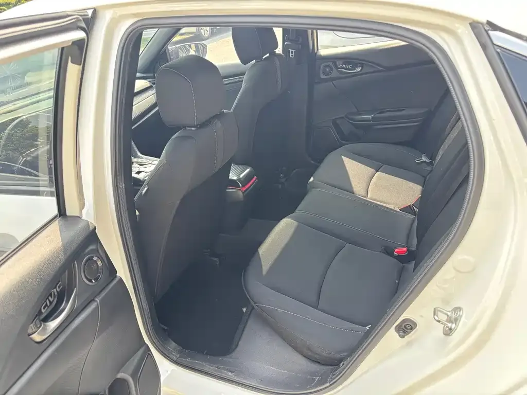Honda Civic — фото 9