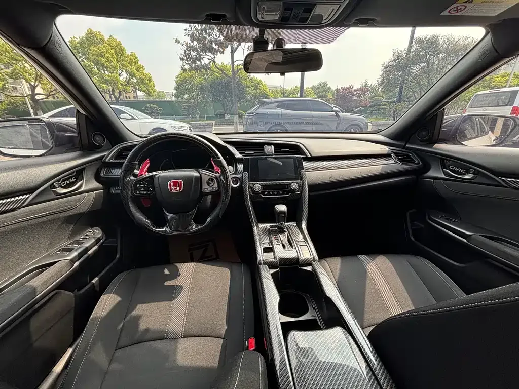 Honda Civic — фото 10