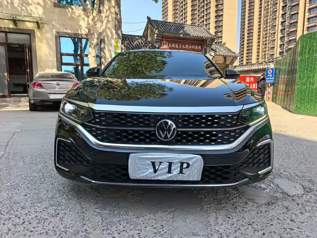 Volkswagen Passat — фото 2