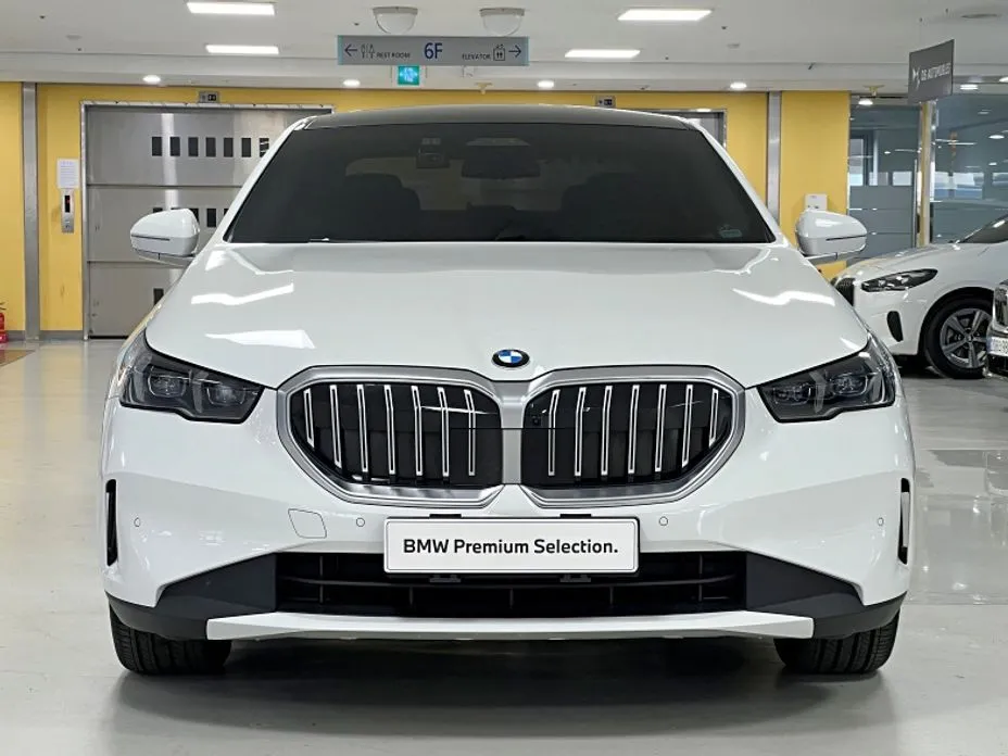 BMW 5-Series 2024 из KR, фото 4