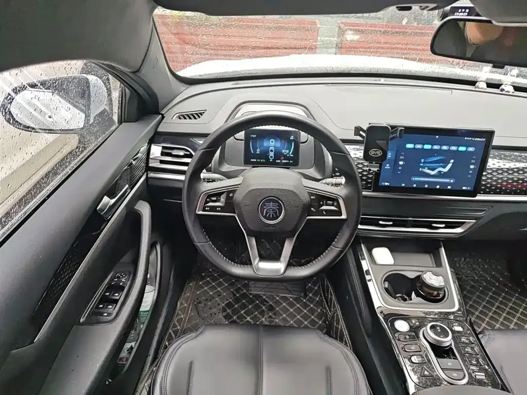 BYD Qin PLUS — фото 10