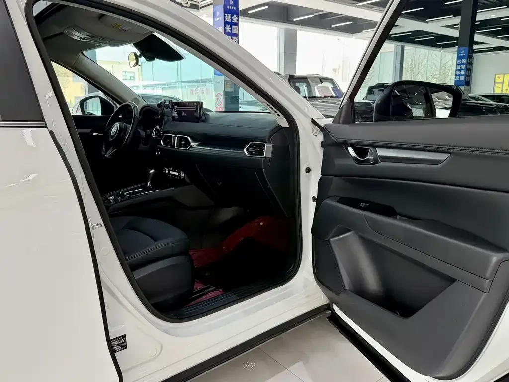 Mazda CX-5 2023 из CN, фото 10