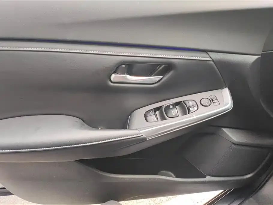 Nissan Sylphy 2023 из CN, фото 3