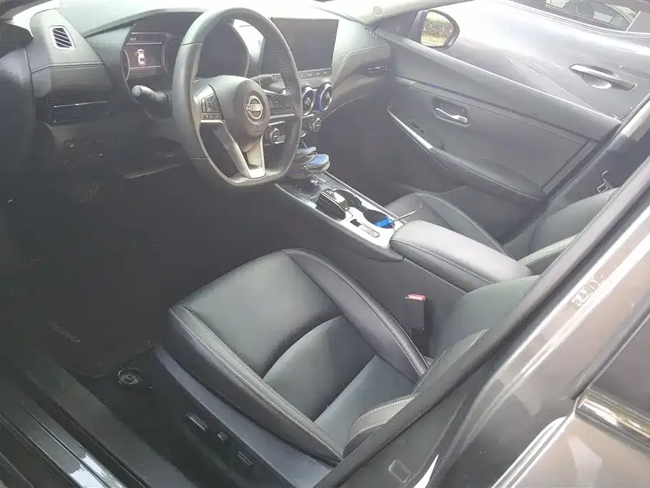 Nissan Sylphy 2023 из CN, фото 2