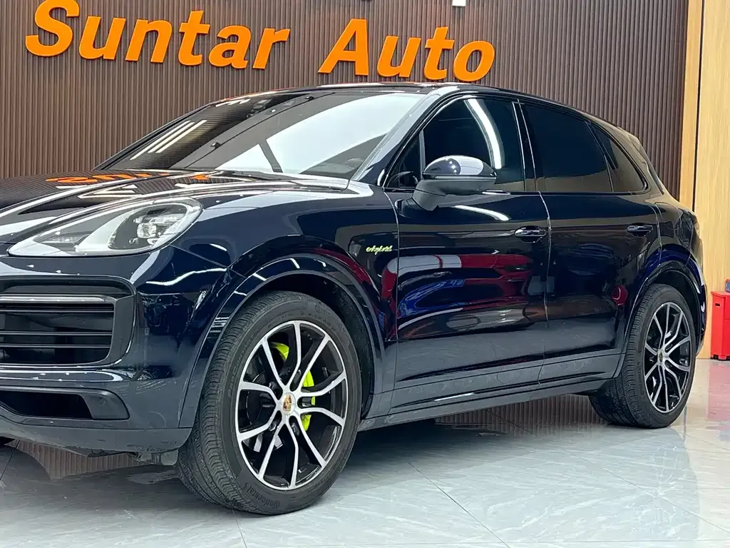 Porsche Cayenne Hybrid — фото 10