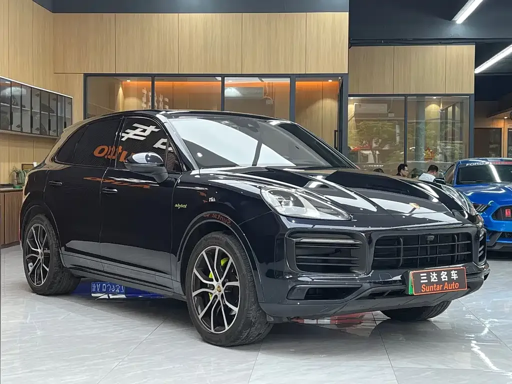 Porsche Cayenne Hybrid — фото 3