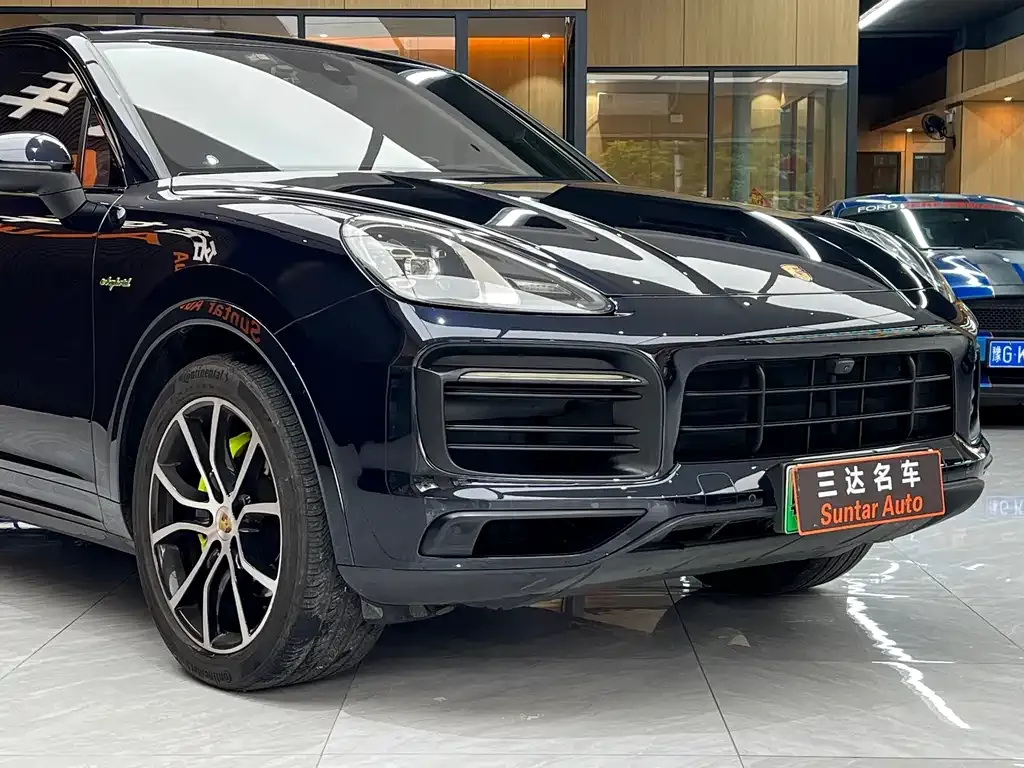 Porsche Cayenne Hybrid — фото 4